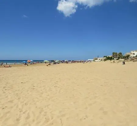 Casa Tra I Vigneti, 2 Km Dal Mare Tatil Evi *